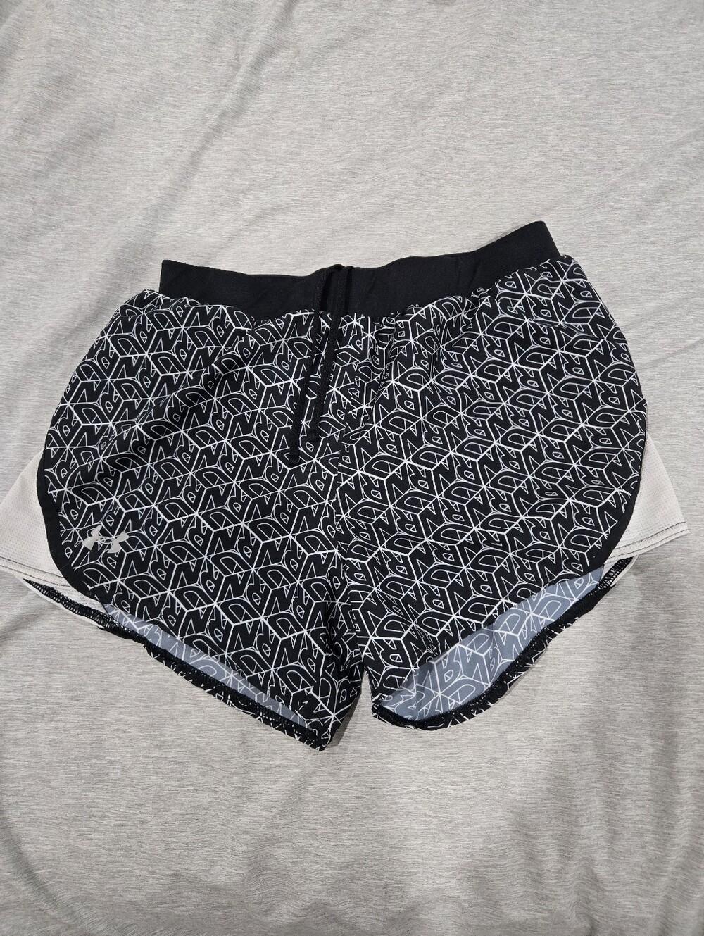 Under Armour Shorts Women's S